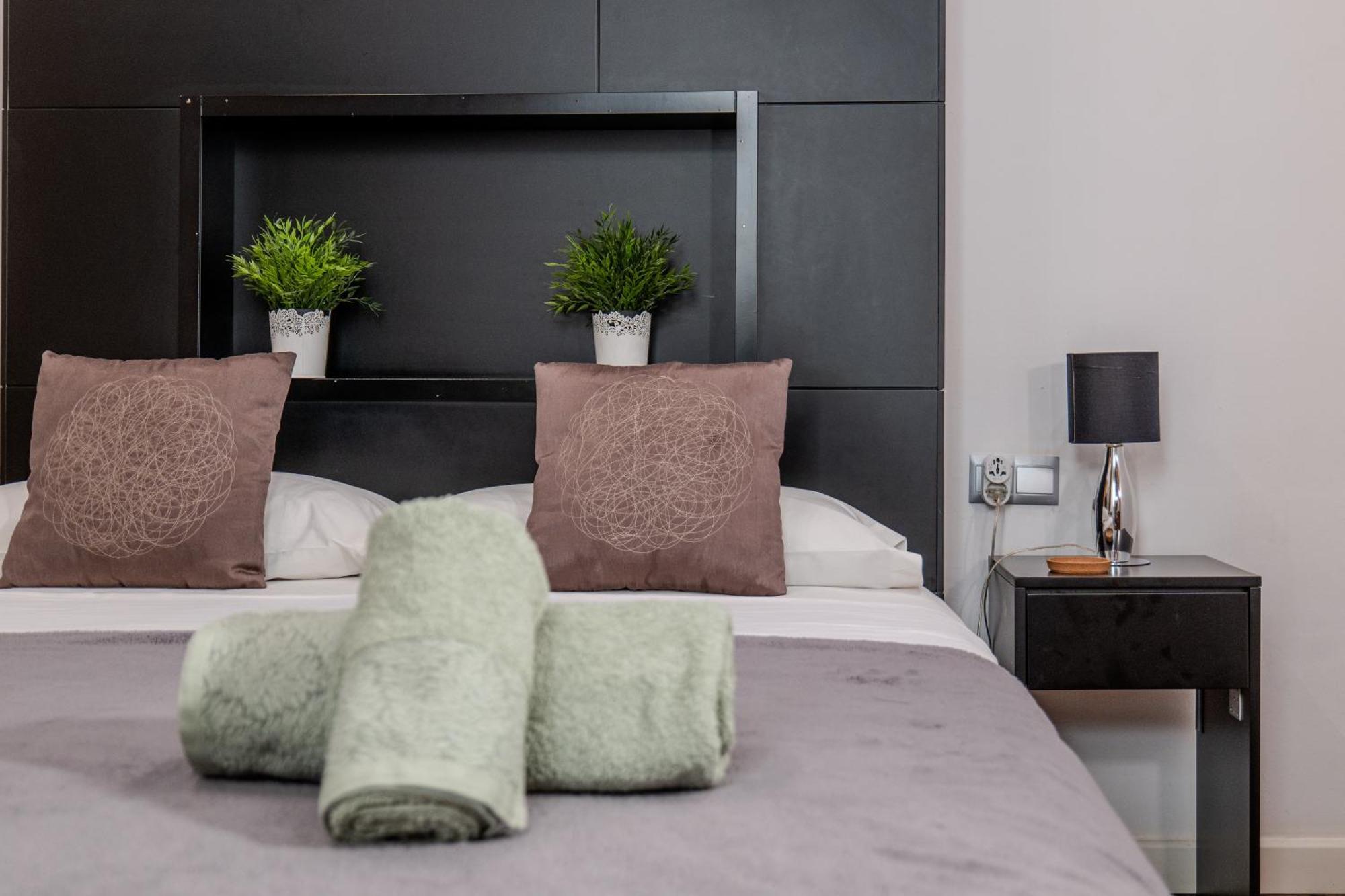 Apartamento Mezquitilla - Centro Historico Malaga Bagian luar foto
